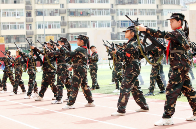 迷彩体会基地也是多部分协作继续深化国防教育实践的有力展现